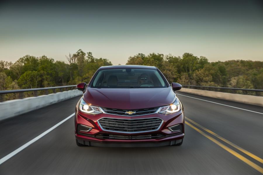  Chevrolet Cruze Premier 2016 года  (фото 17 из 19)